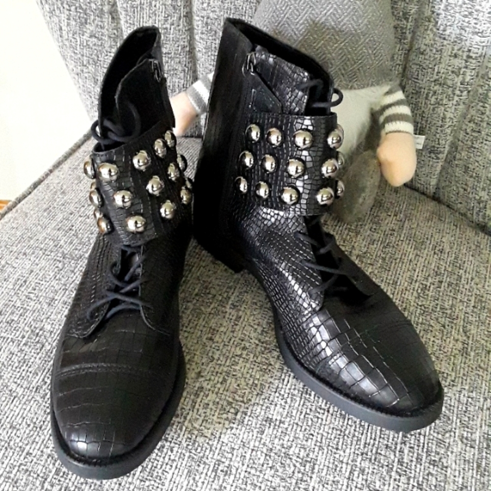 NEW Schutz Marieta combat boot